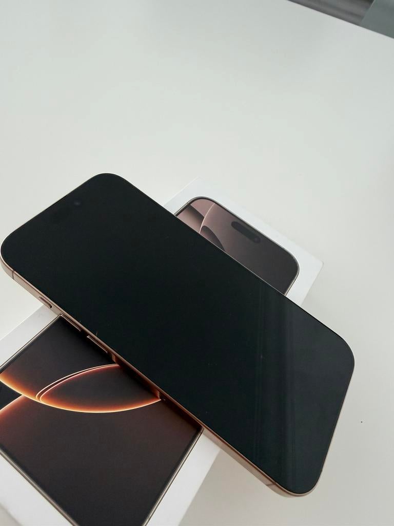 İphone 16 pro max 256gb gold  voor meer info 0493179333, Télécoms, Enlèvement ou Envoi, Comme neuf