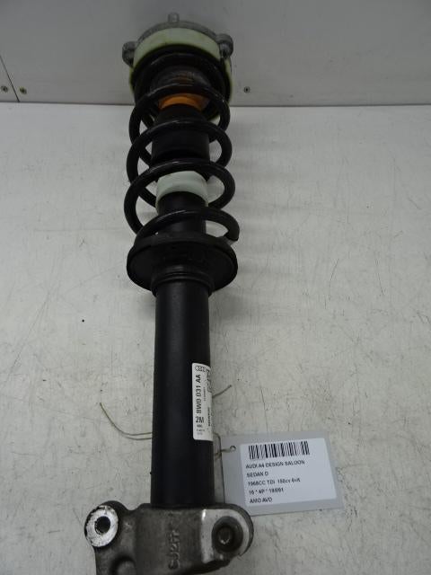 AMORTISSEUR OU ABSORBEUR DE CHOC AVANT DROIT Audi A4 (B9), Utilisé, Audi