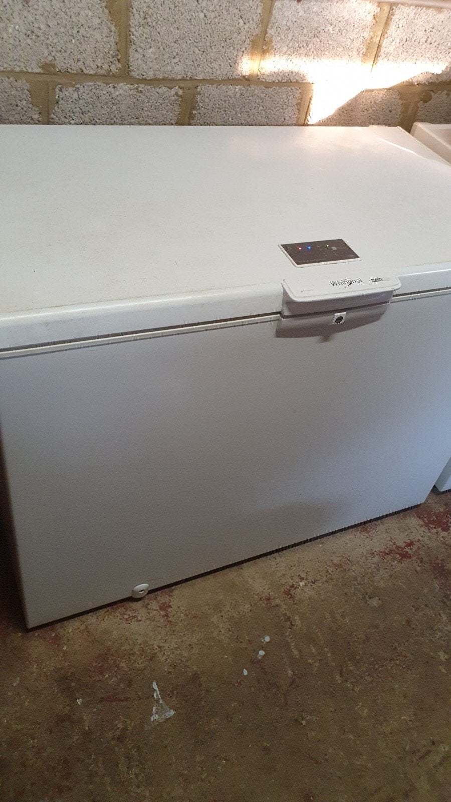 Congélateur Bahut Whirpool 215L, Elektronische apparatuur, Vriezers en Diepvrieskisten, Gebruikt, Energieklasse A of zuiniger