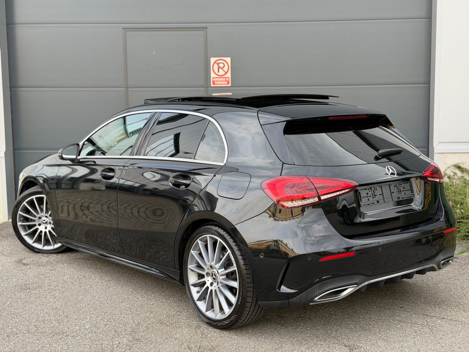 Mercedes-Benz A200 AMG Line | PANO | DIGITAL COCKPIT | 163PK, Auto's, Zwart, Bedrijf, 5 deurs, https://public.car-pass.be/vhr/193bf9ed-4089-4671-bfa3-69a2e849b3db