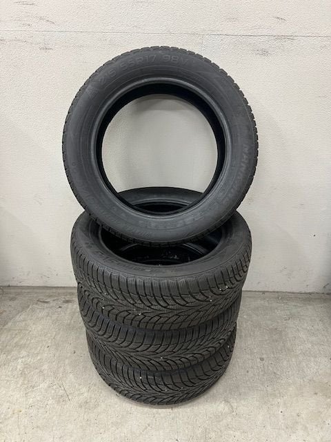 Winterbanden Nankang Winter Activa SV-3 215/55 R17, Auto-onderdelen, Banden en Velgen, Ophalen, -, -, Banden en Velgen