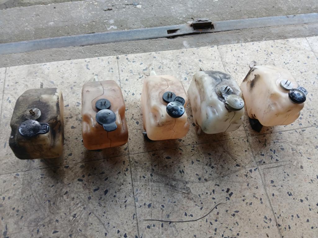 MBK booster oud model olie tank, Ophalen, Gebruikt, Tank