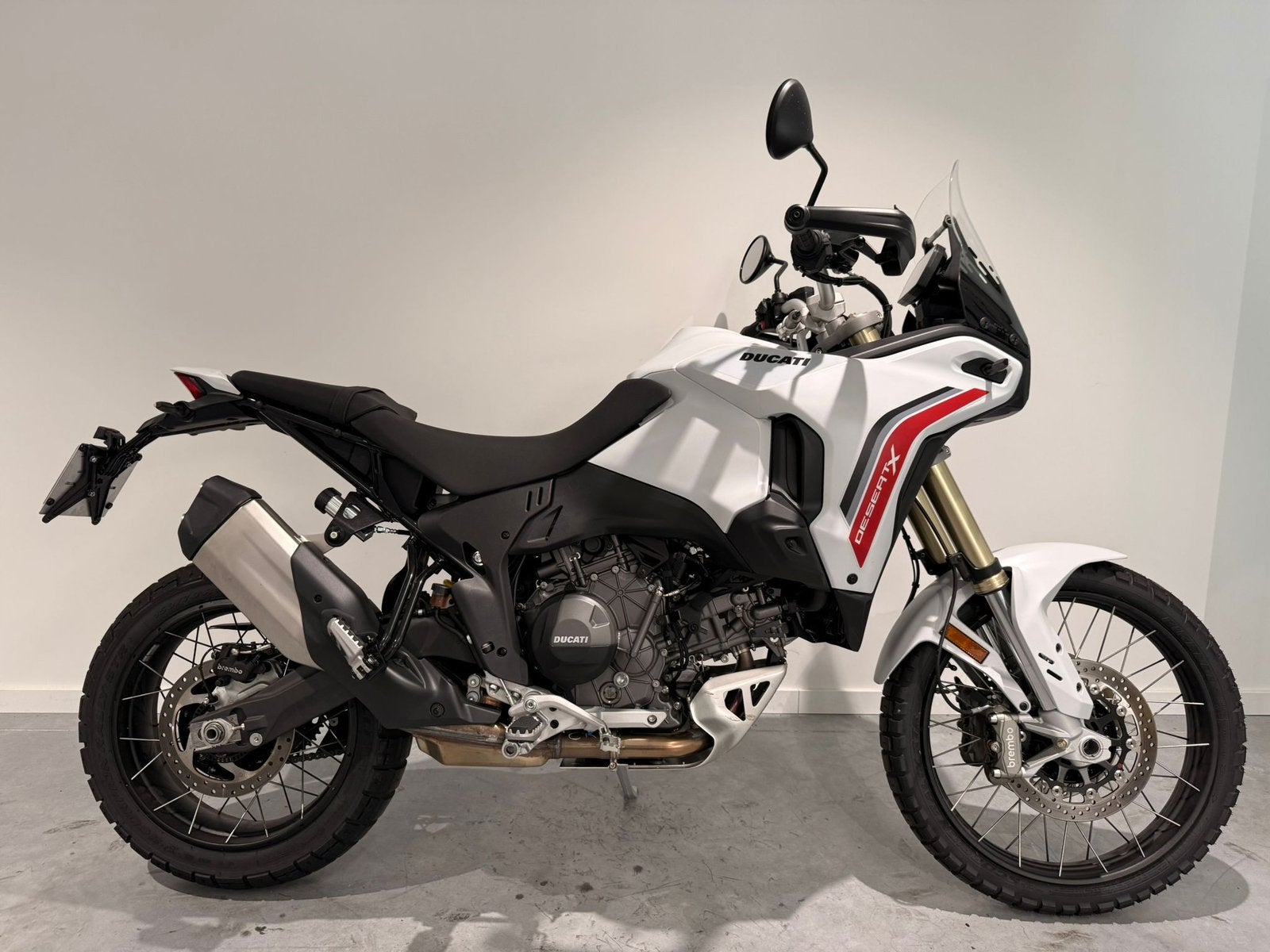 Ducati DesertX 2026, 800km BTW incl, Motoren, Bedrijf