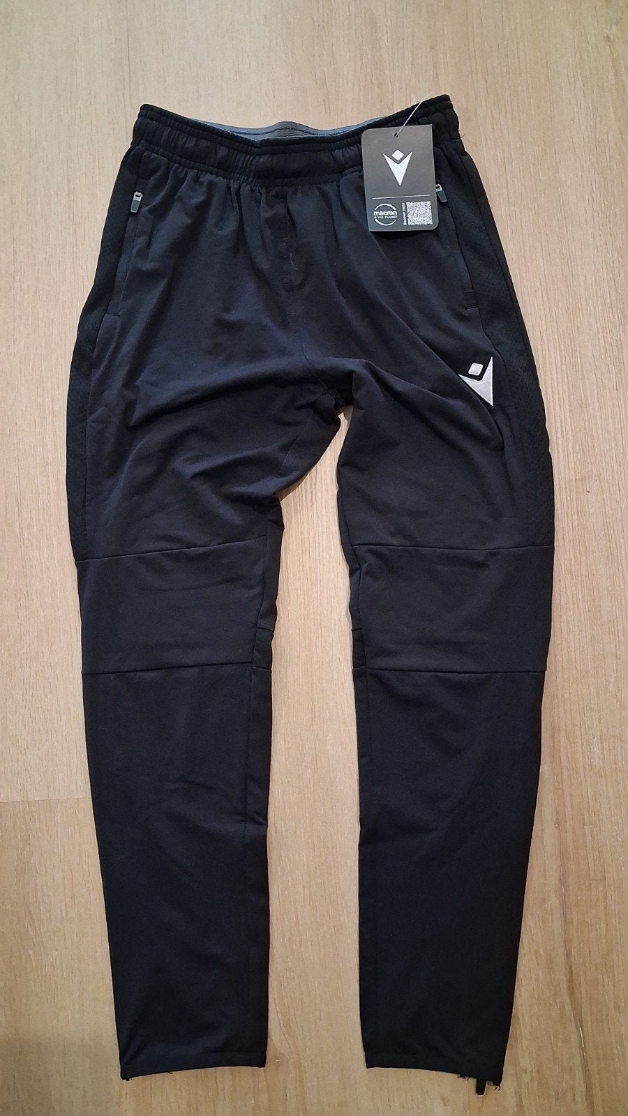 Macron Sport / Trainingsbroek Zwart – Maat XXS (Kinderen), Vêtements | Hommes, Vêtements de sport, Enlèvement ou Envoi, Macron