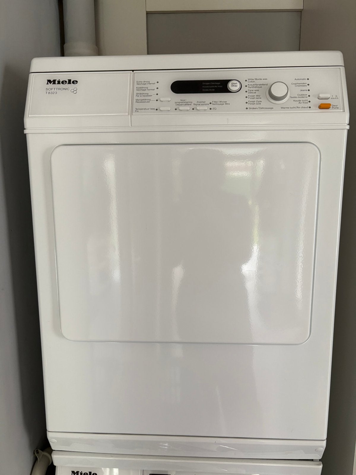 Droogkast Miele met buitenafvoer T8323, Ophalen, Gebruikt, Luchtafvoer, 4 tot 6 kg