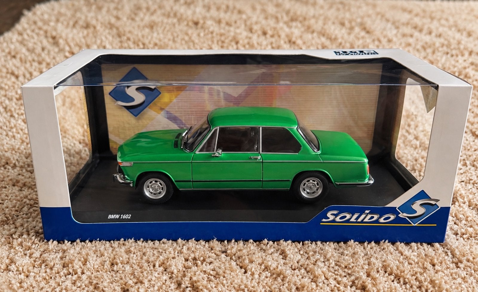 BMW 1602 Solido 1/18 – Miniature de collection, Enlèvement, Neuf, Solido
