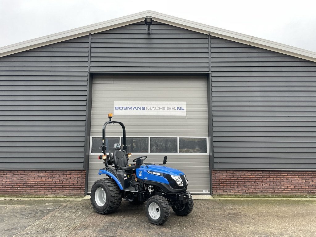 Solis 26 HST minitractor NIEUW 5 jaar GARANTIE, Articles professionnels, Agriculture | Tracteurs, Neuf, Autres marques, Jusqu'à 2500