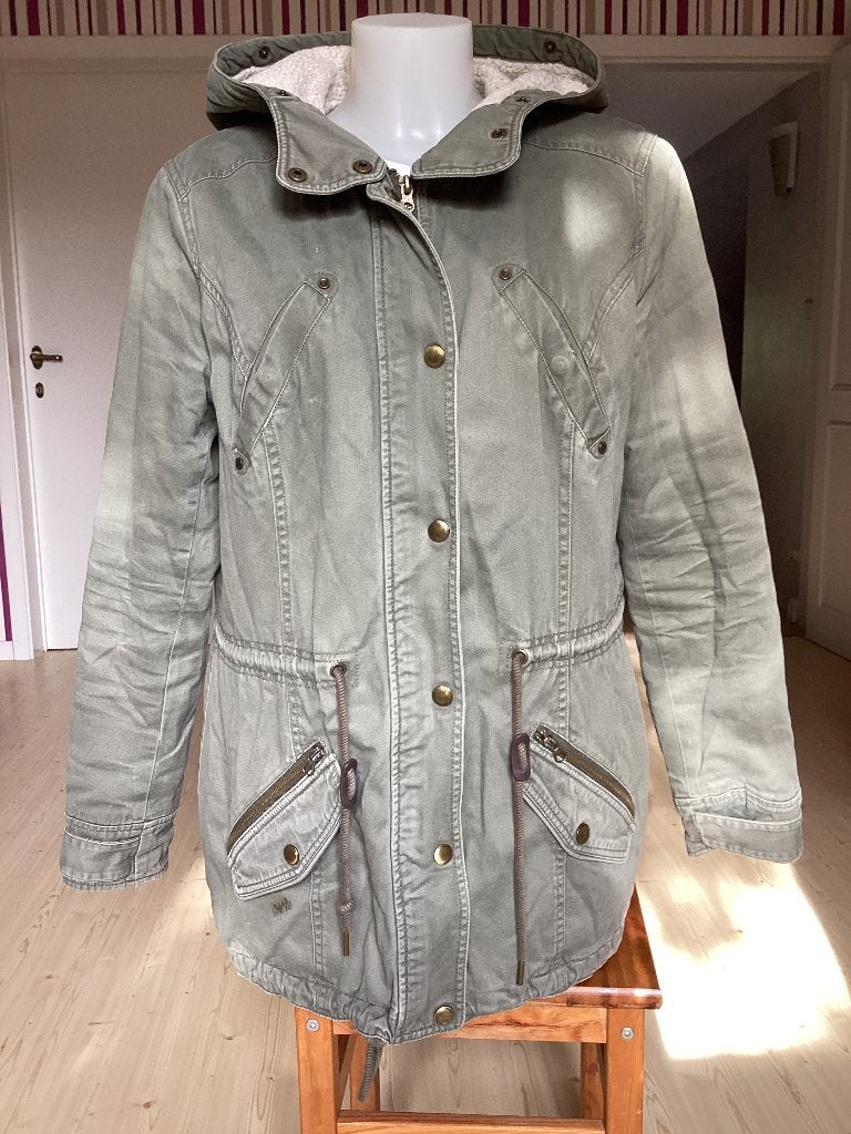 Tom Tailor Kaki gevoerde parka met capuchon, maat L, Kleding | Dames, Maat 42/44 (L), Ophalen of Verzenden, TOM TAILOR, Gedragen