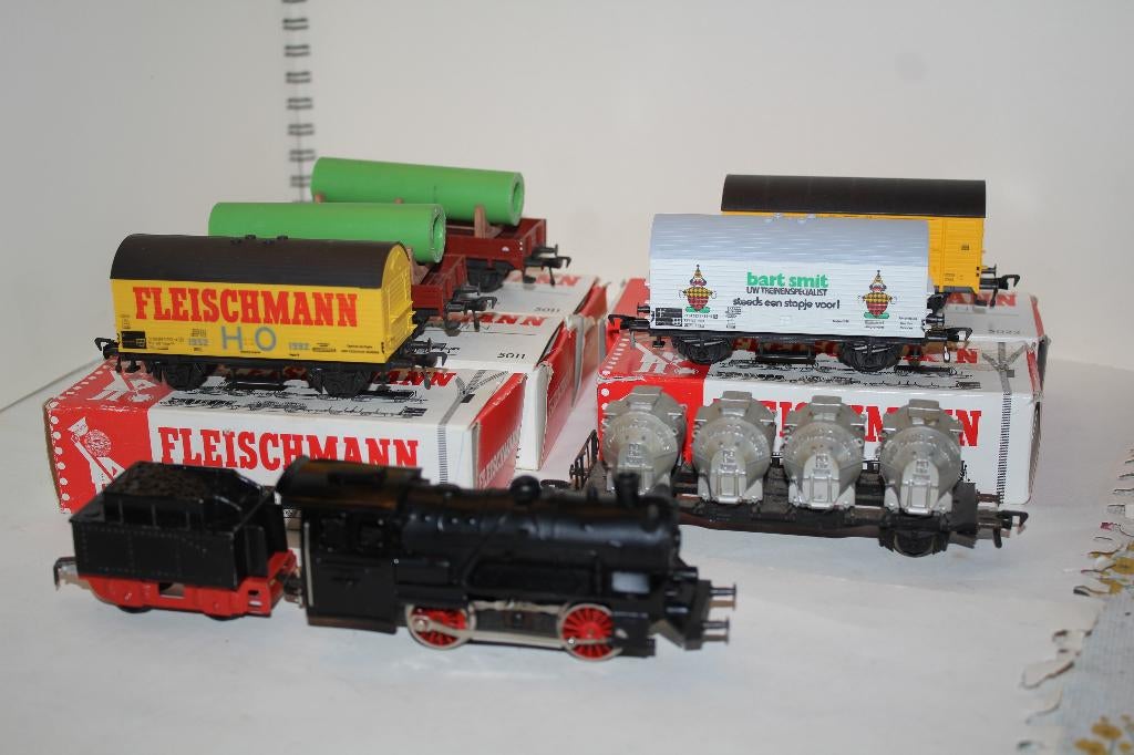 fleischmann ho loco vapeur 1305 + 6 wagons, Enlèvement ou Envoi, Fleischmann, Locomotive, Courant continu