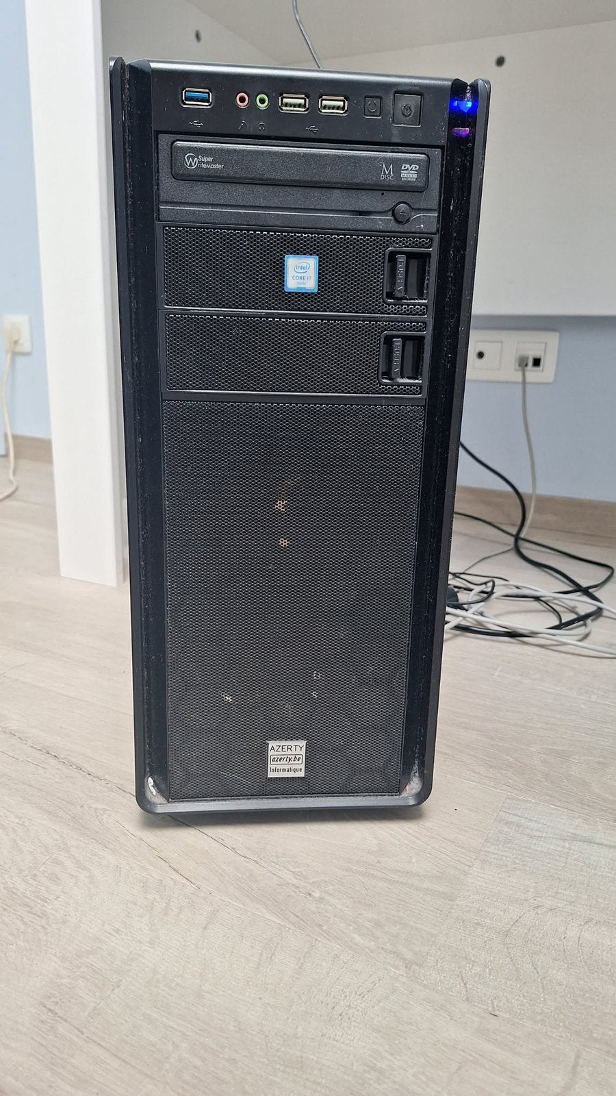 Vieux ordinateur gaming, HDD, 8 GB, Utilisé, Gaming
