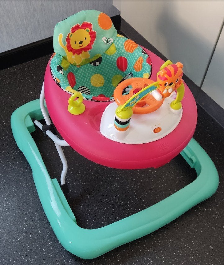 Loopstoeltje Brights Starts, Enfants & Bébés, Jouets | Jouets de bébé, Enlèvement, Comme neuf, À roulettes