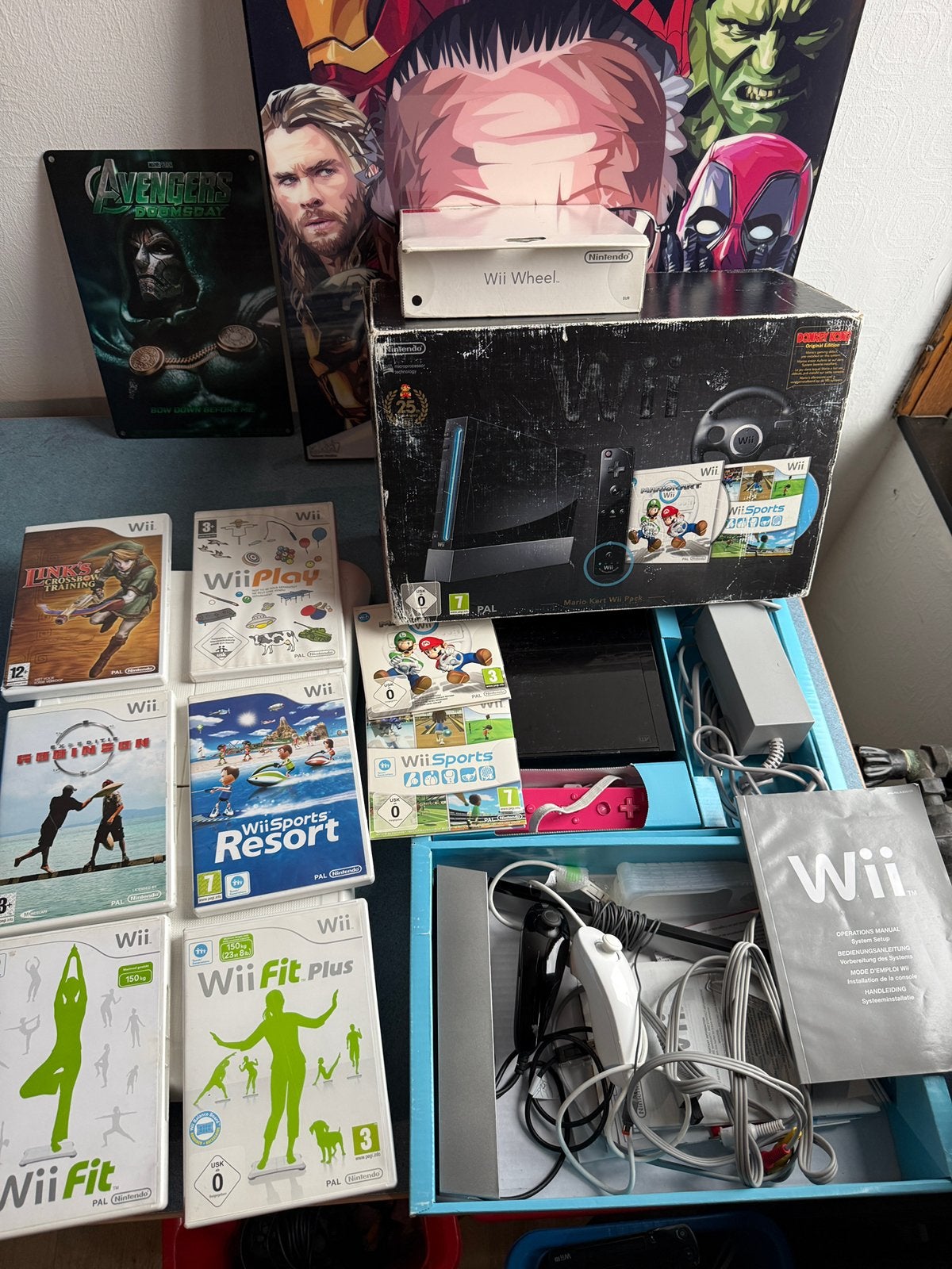Nintendo Wii Set in Doos + Wii Wheel & 6 Games (Vaste Prijs), Games en Spelcomputers, Ophalen, Gebruikt