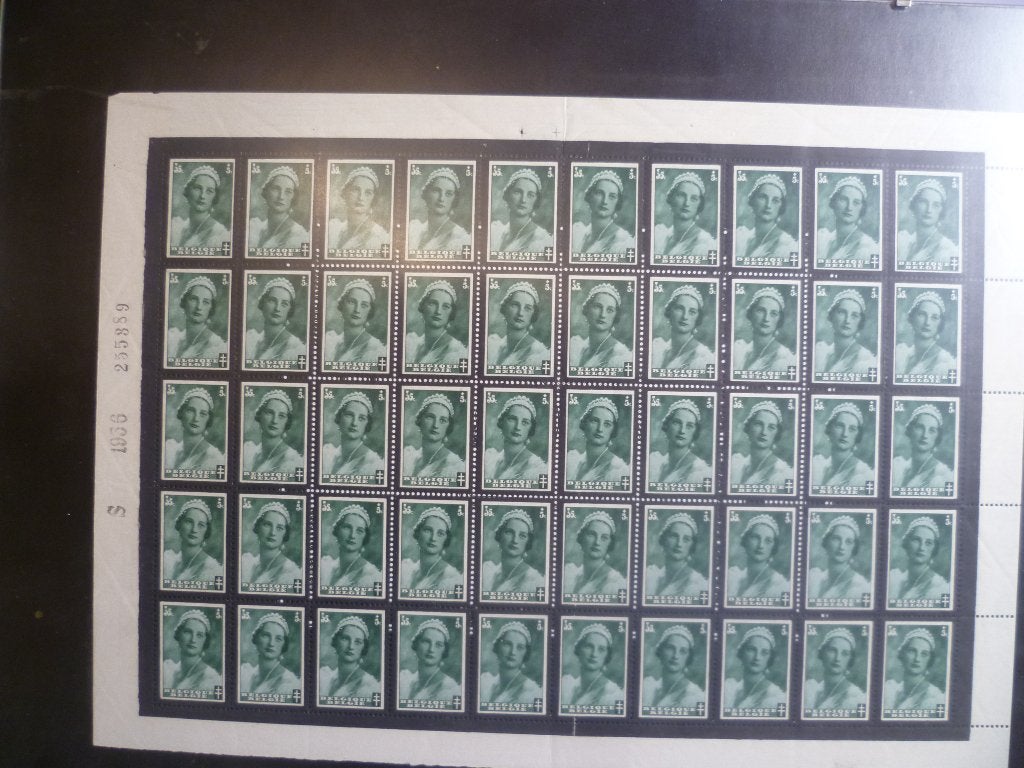 feuille complète neuve du timbre COB413 35c +5c Reine Astrid, Timbres & Monnaies, Enlèvement ou Envoi, Non oblitéré, Timbre-poste