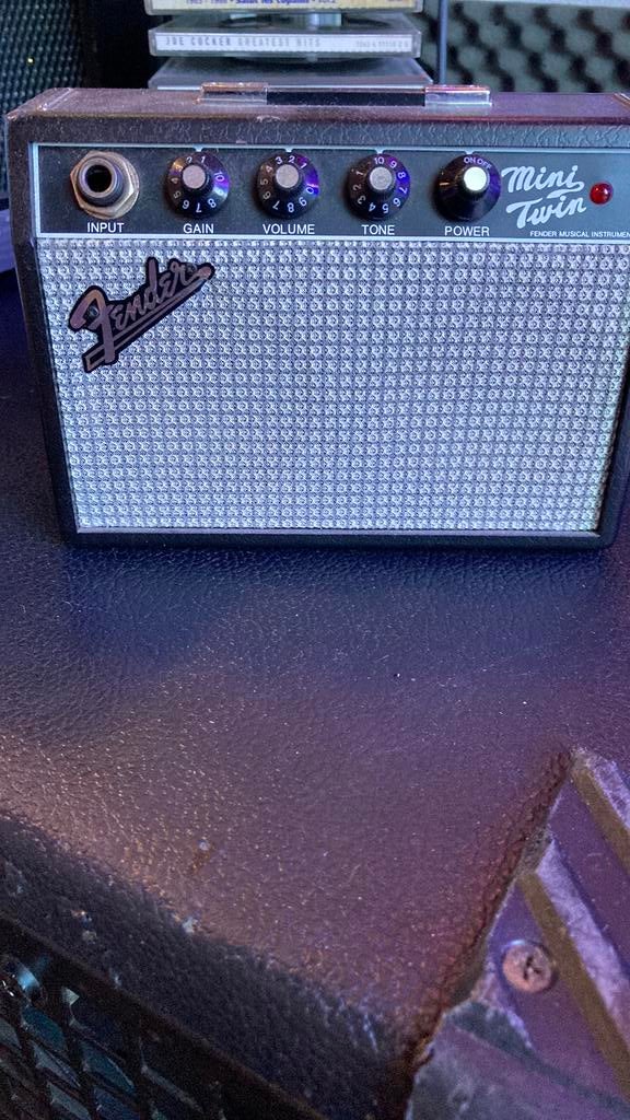 Mini Twin FENDER, Musique & Instruments, Instruments à corde | Guitares | Électriques, Enlèvement ou Envoi, Utilisé, Fender