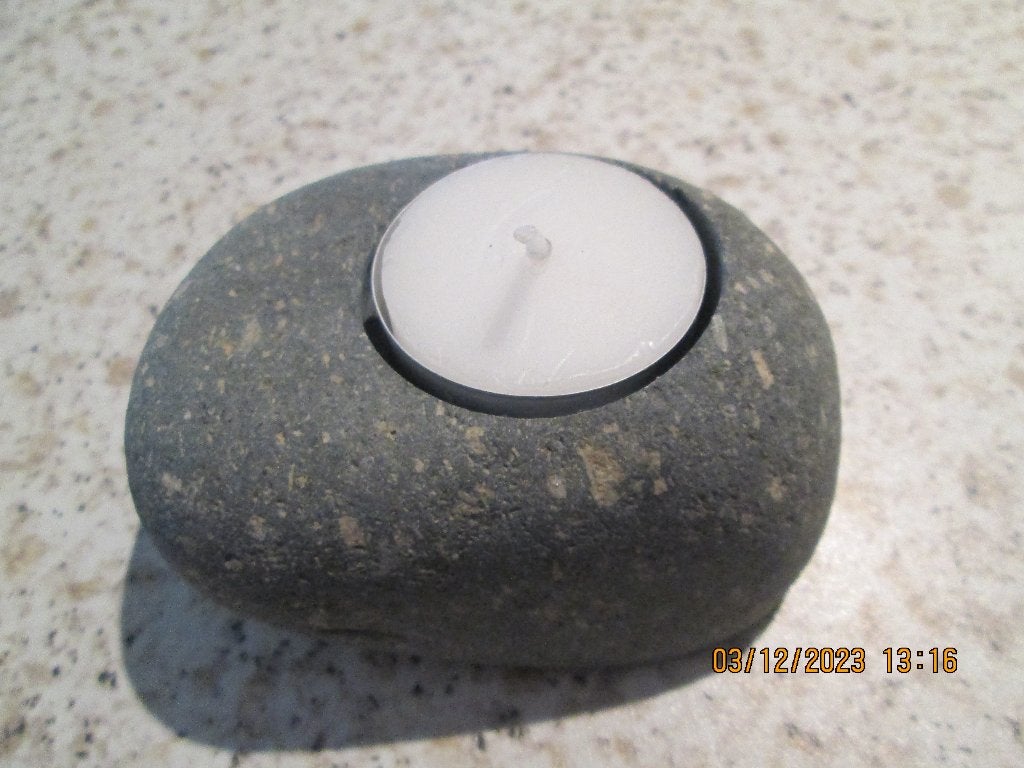 Bougeoir taillé dans un caillou, Bougeoir pour bougie chauffe-plat, Gris, Autres marques, Comme neuf