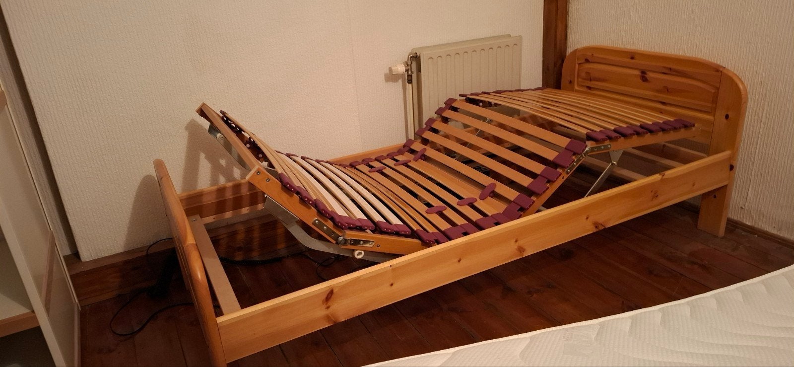 lit médical 1 personne de marque okin + matelas bulltex 90/2, 90 cm, Beige, Enlèvement, Une personne