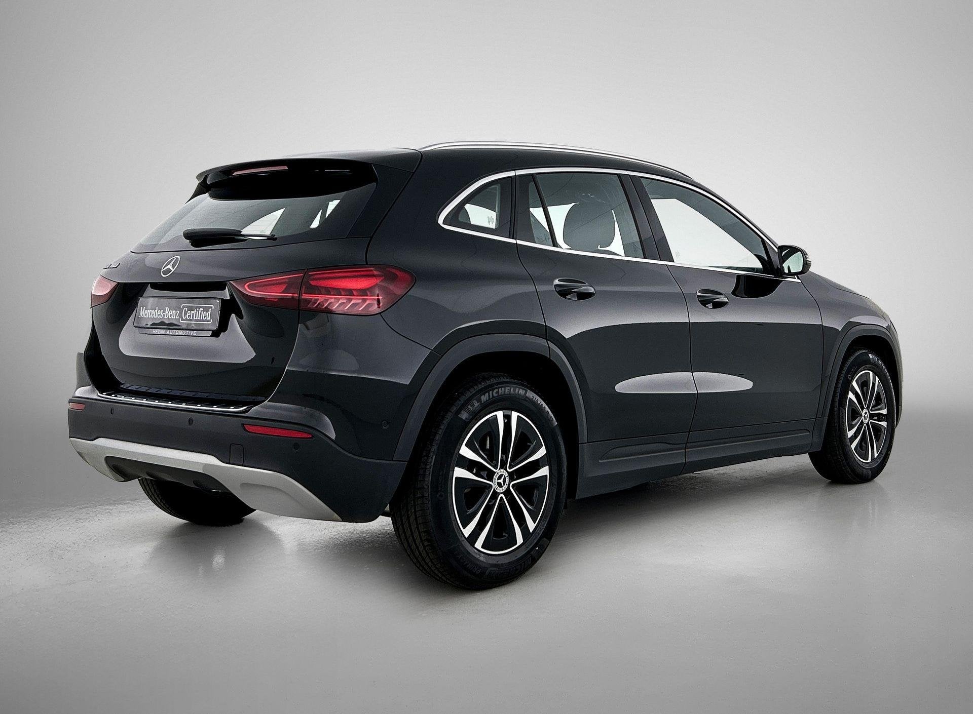 Mercedes-Benz GLA-klasse 180 Business Line | Verwarmde Zetel, Autos, Mercedes-Benz, 100 kW, 1332 cm³, Achat, Euro 6