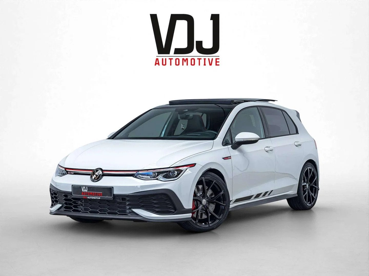 Volkswagen Golf GTI CLUBSPORT|AKRAPOVIC|PANO|IQLIGHTS|HARMAN, Autos, Achat, Entreprise, Alcantara, 5 portes