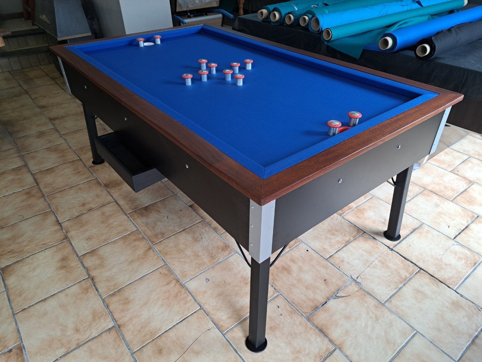 Billard à bouchons remis à neuf, Sports & Fitness, Billards & Billards américains