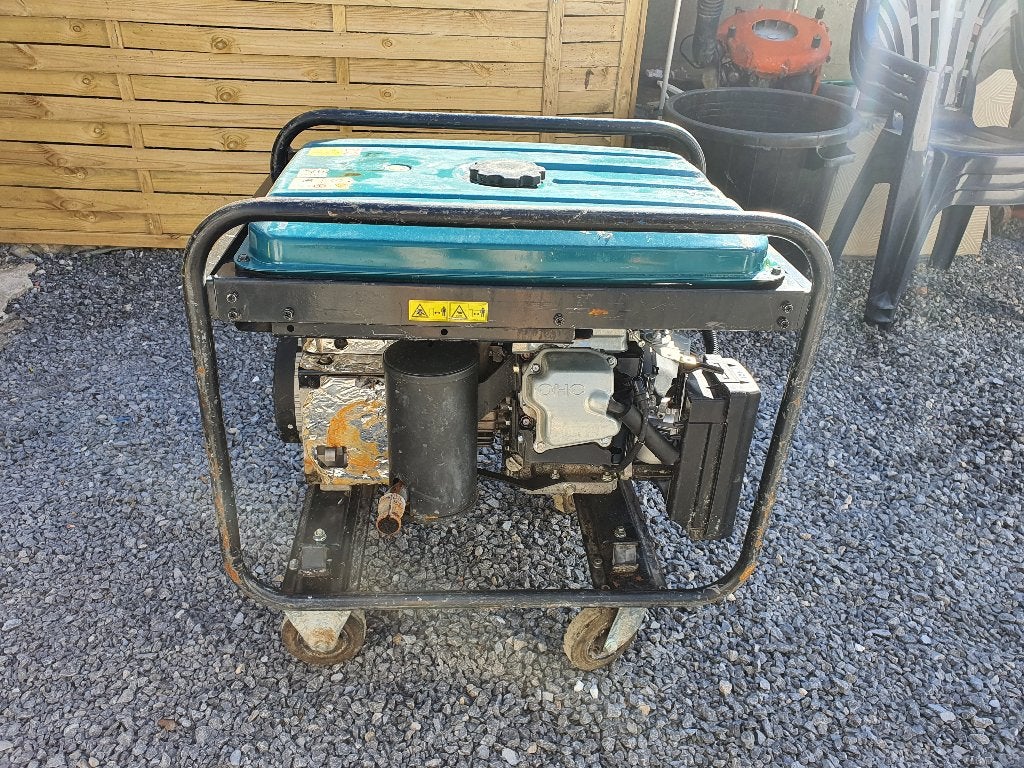 Le générateur à 4 temps Makita EG671A 5,5 kW fonctionne, Enlèvement, Comme neuf
