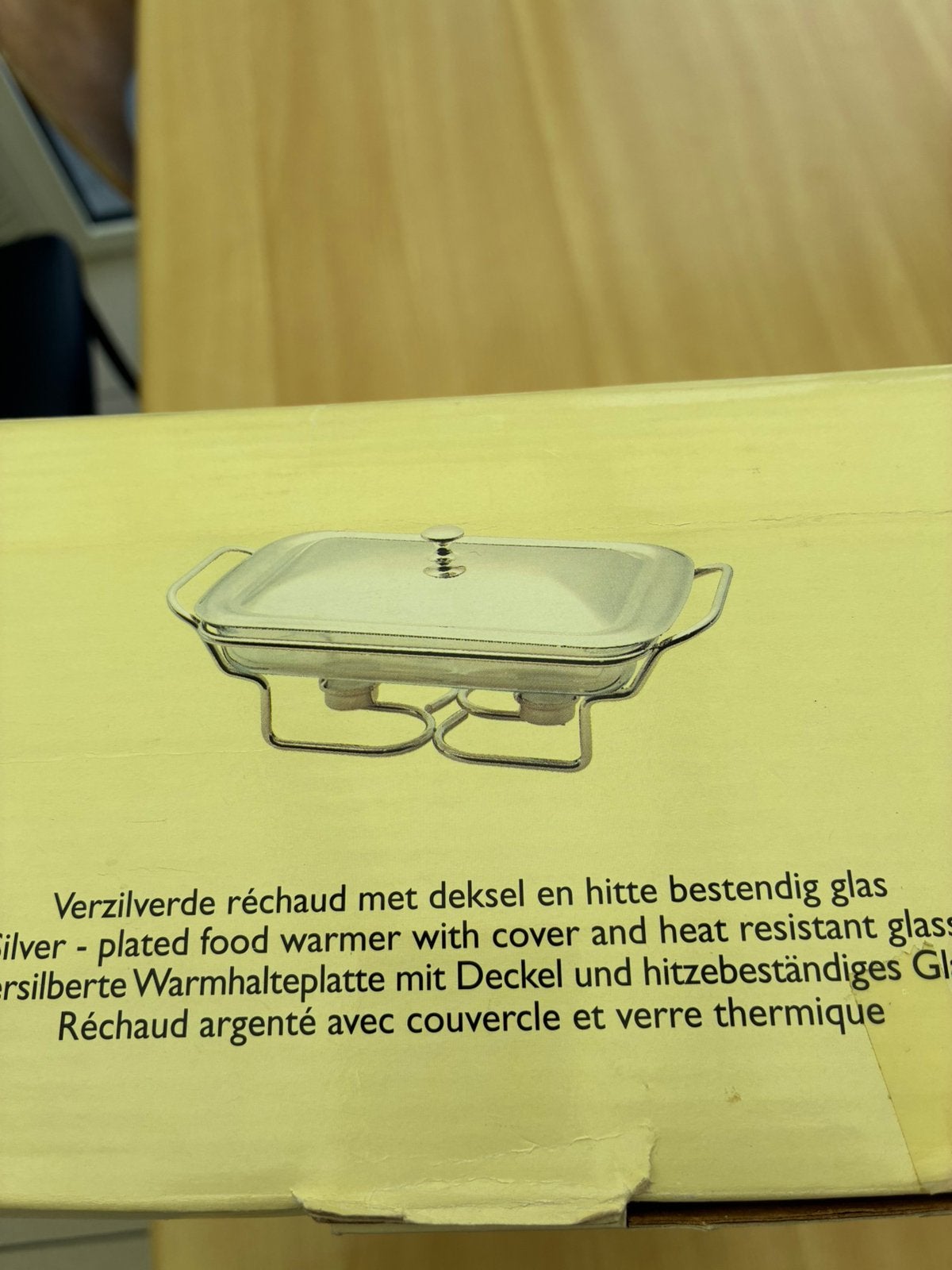Schotelwarmhouder en boterstolpje, Ophalen