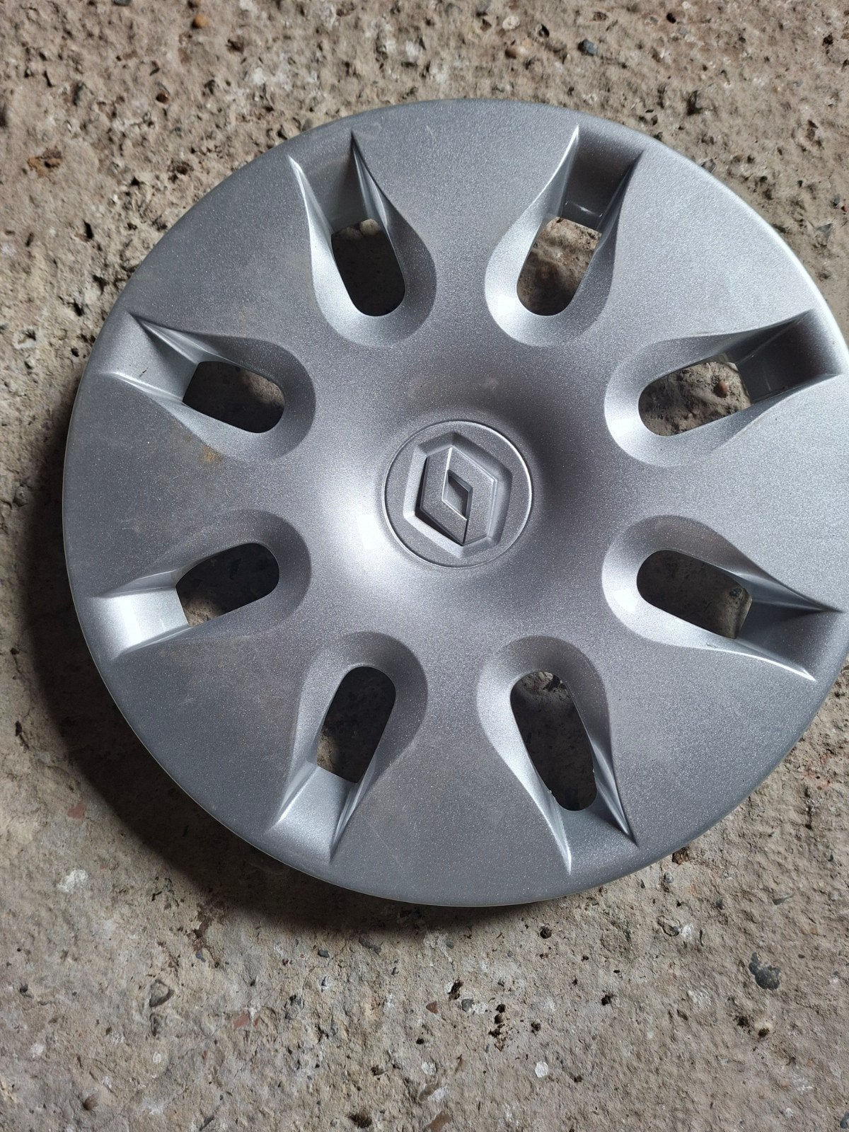 wieldeksel 14 en 15 inch origineel van renault, Ophalen, Zo goed als nieuw