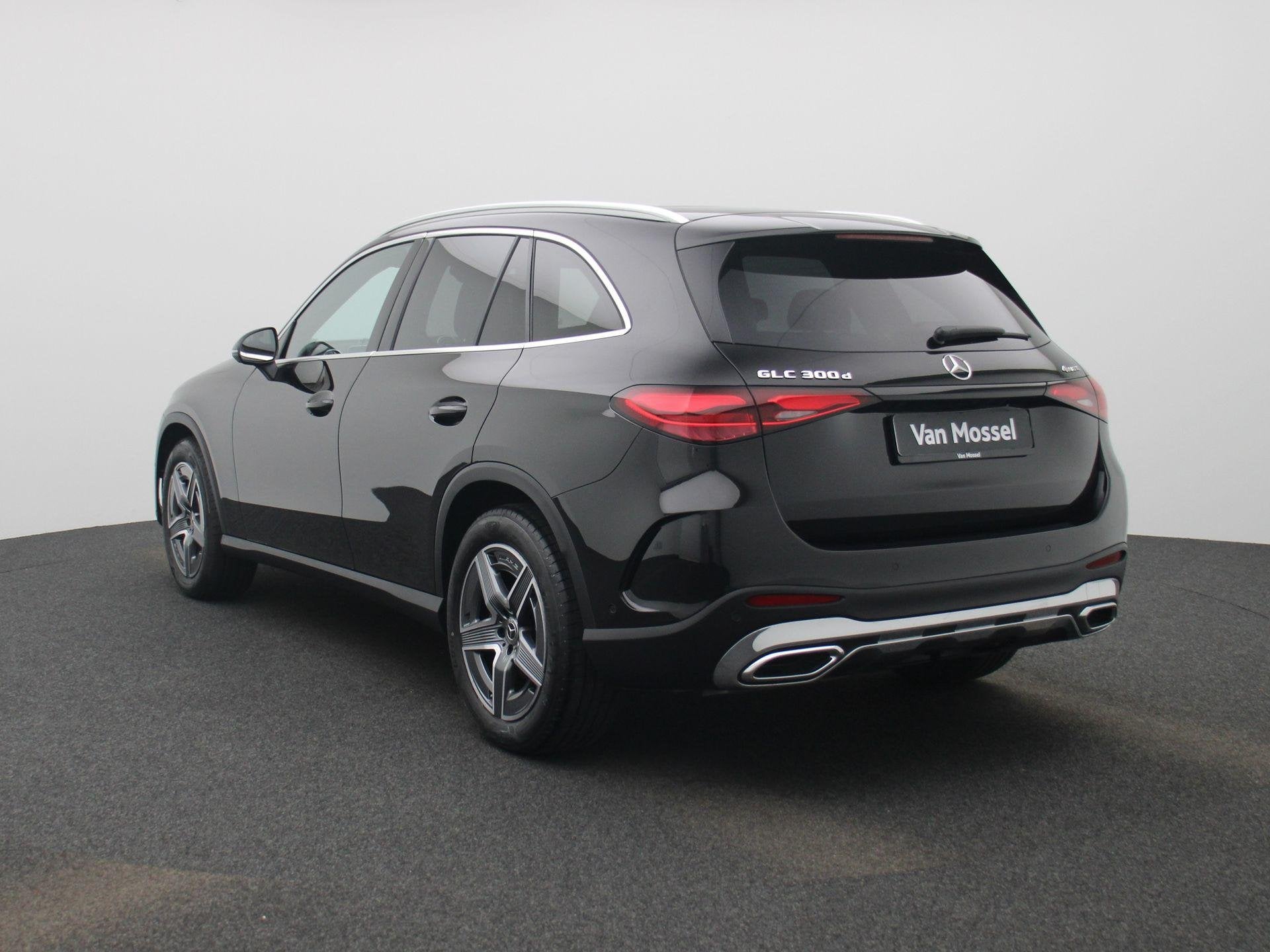 Mercedes-Benz GLC 300 d 4MATIC + AMG LINE + TREKHAAK +, Autos, Entreprise, 2500 kg, Noir, 5 portes