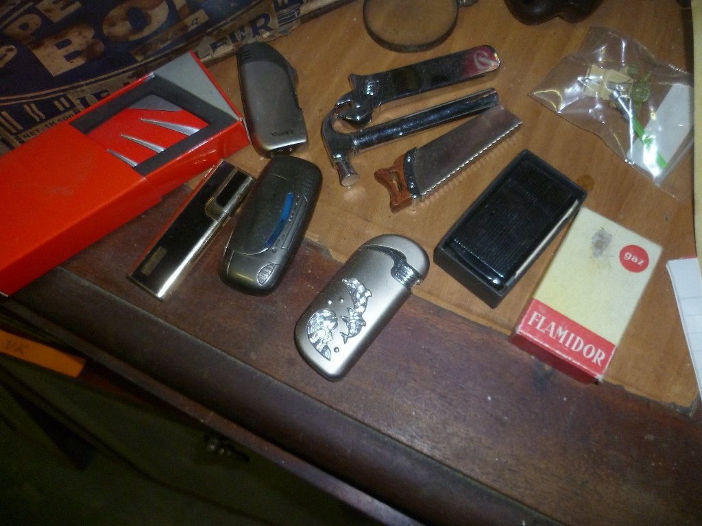 LOT VAN 9OPVULBAARE  AANSTEKERS, Ophalen
