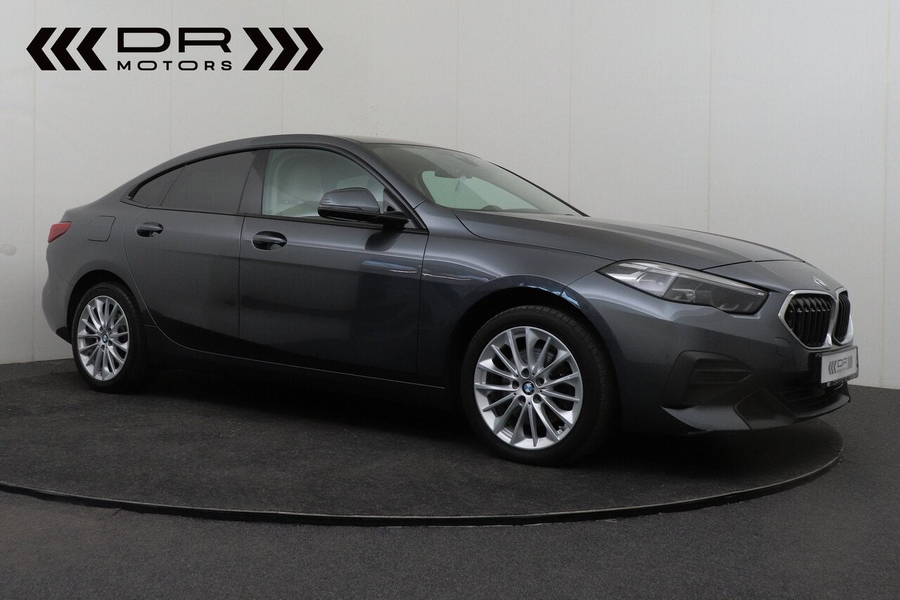 BMW 216 Gran Coupé GRAN COUPE - AUTOMAAT - LEDER - APPLE CA, Auto's, Xenon verlichting, Bedrijf, 5 deurs, 3 cilinders