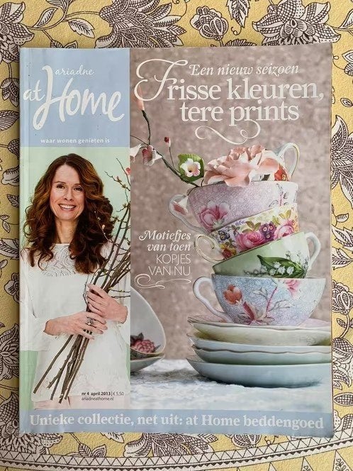 ariadne at home magazine - april 2013 -, Enlèvement
