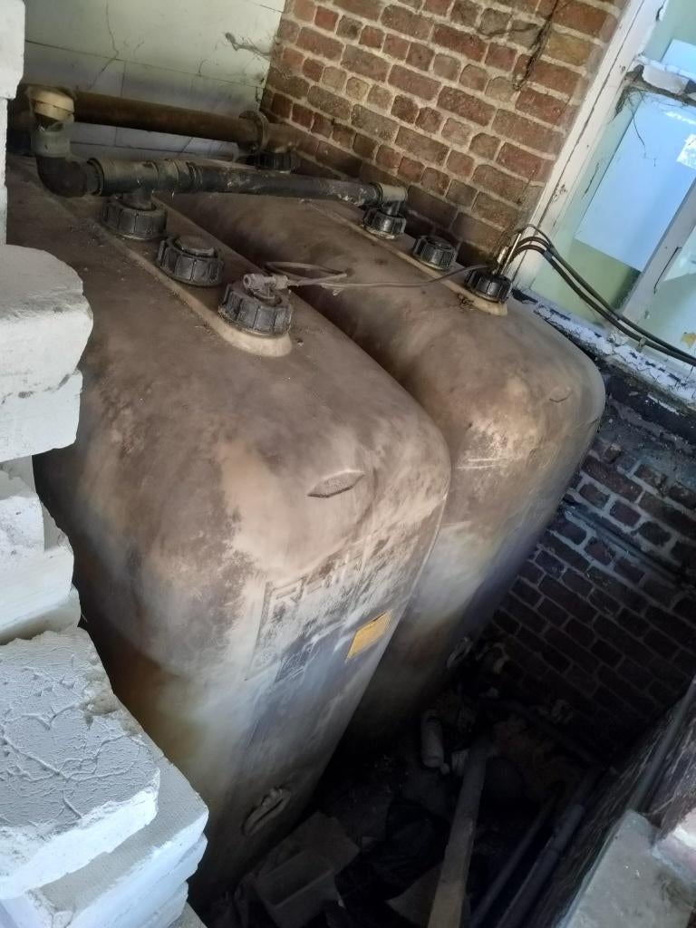 2 x Mazouttank 1500 L, Doe-het-zelf en Bouw, Verwarming en Radiatoren, Ophalen, Gebruikt, 60 tot 150 cm, 80 cm of meer