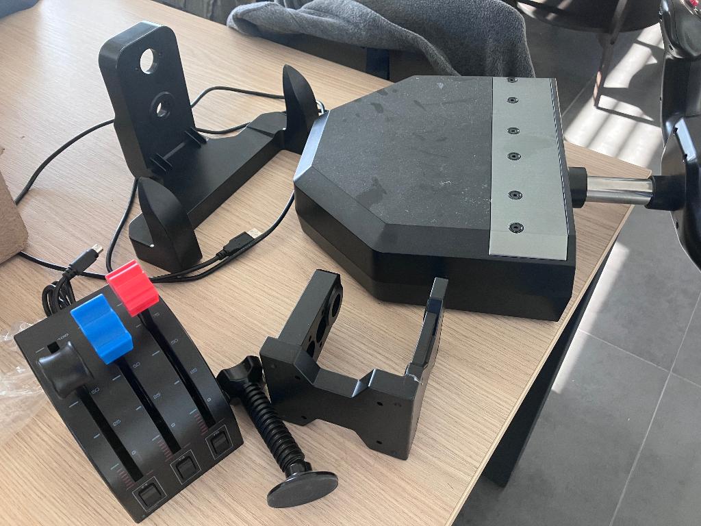 Logitech Flight Yoke System, Ophalen, Zo goed als nieuw, Logitech