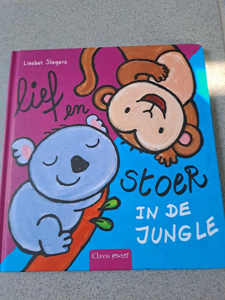 Lief en stoer in de jungle van Liesbet Slegers, Ophalen, Voorleesboek, Zo goed als nieuw, Jongen of Meisje