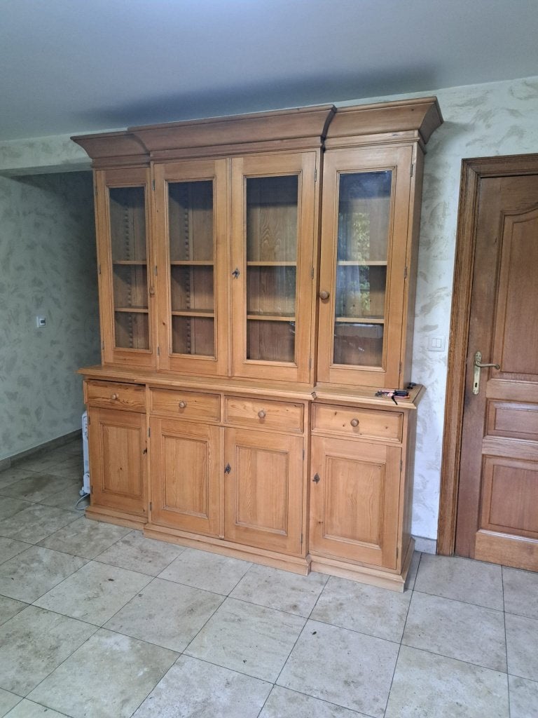grenen vitrine kast, Ophalen, Met deur(en), 200 cm of meer, Zo goed als nieuw