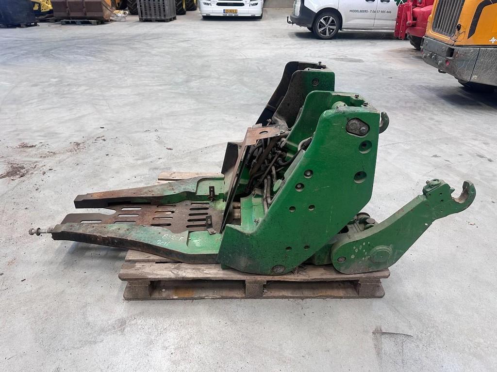 John Deere 8R 310 - 340 - 370 - 410 | Front linkage, Plus de 160 ch, John Deere