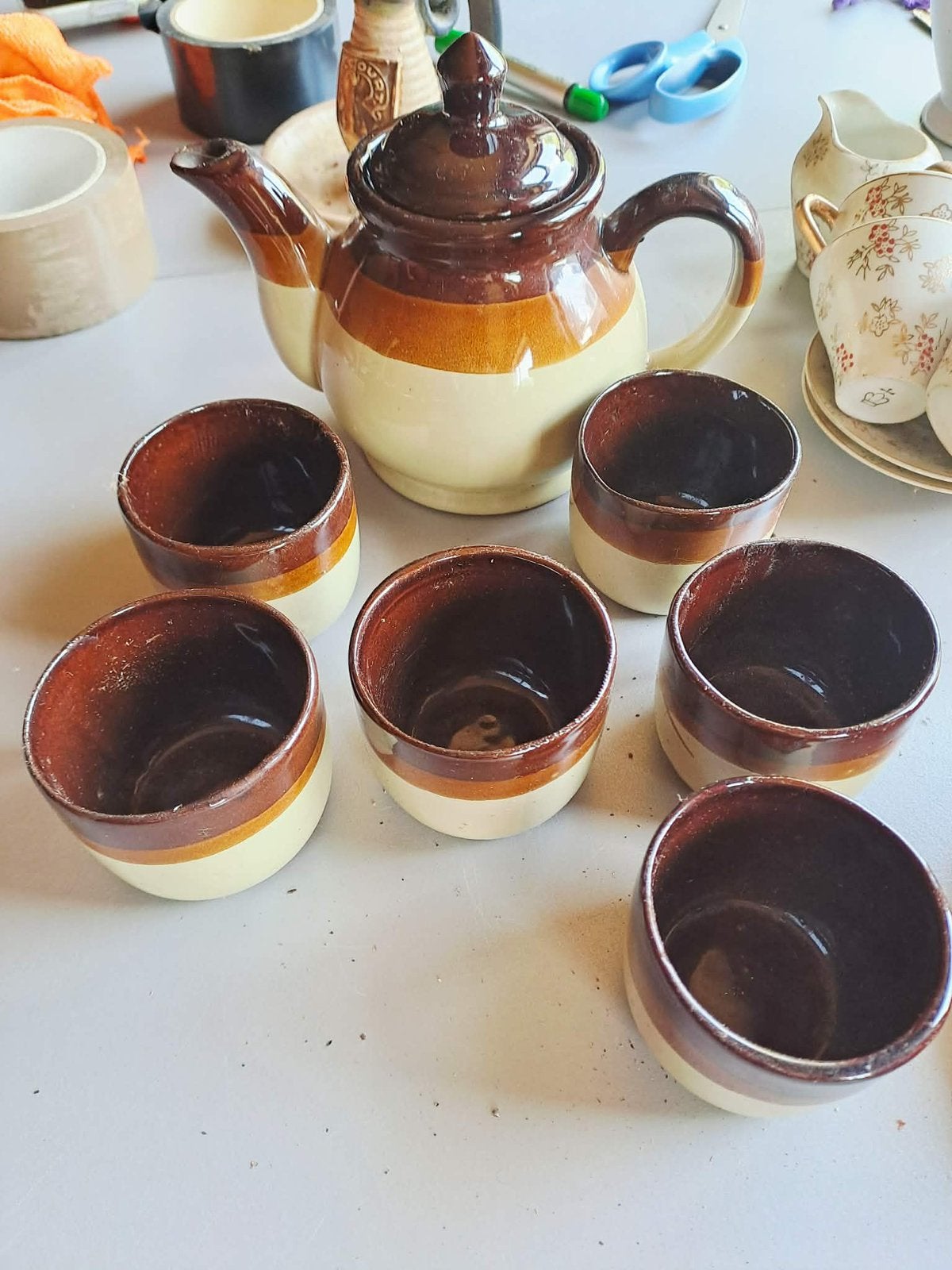 Service thé vintage céramique tons bruns, Ophalen