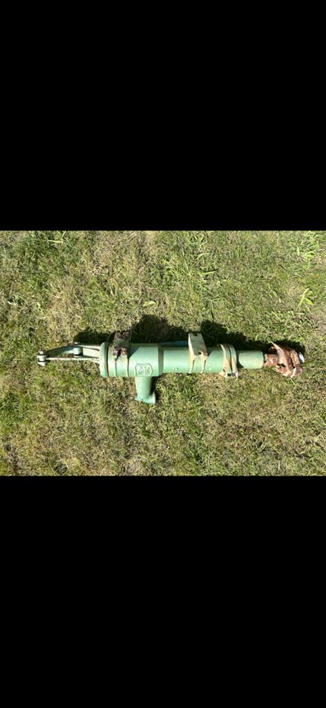 Antieke waterpomp, Ophalen, Gebruikt, Handmatig