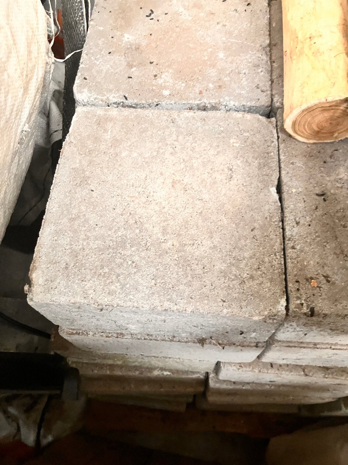 Betonklinker 20*20, Ophalen, Zo goed als nieuw