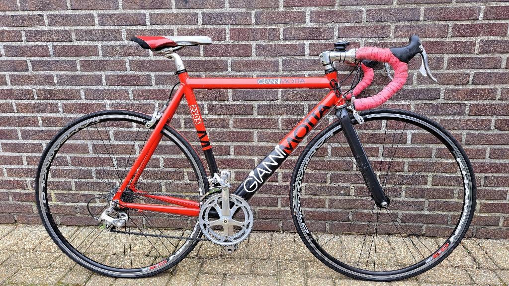 Vélo de course Gianni Motta — taille S (1m60—1m75), Vélos & Vélomoteurs, Autres marques, Moins de 10 vitesses, Aluminium, Enlèvement