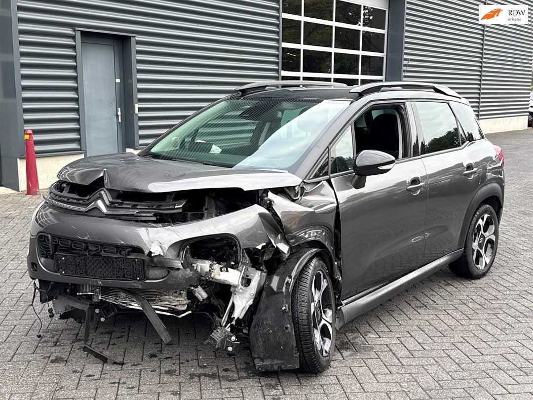 Citroën C3 Aircross 1.2 PureTech S&S Shine, Camera, Navigat, Autos, Neuf, Argent ou Gris, Euro 6, Entreprise