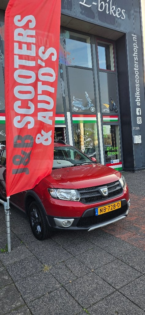 Dacia sandero 0. 9 tce, Rouge, Achat, 898 cm³, Autre carrosserie