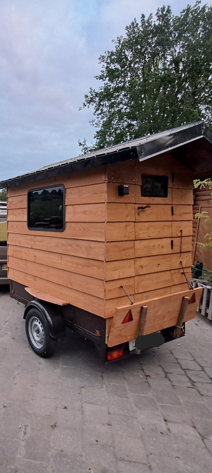 caravane en forme de larme ou de petite maison, Caravanes & Camping, Particulier