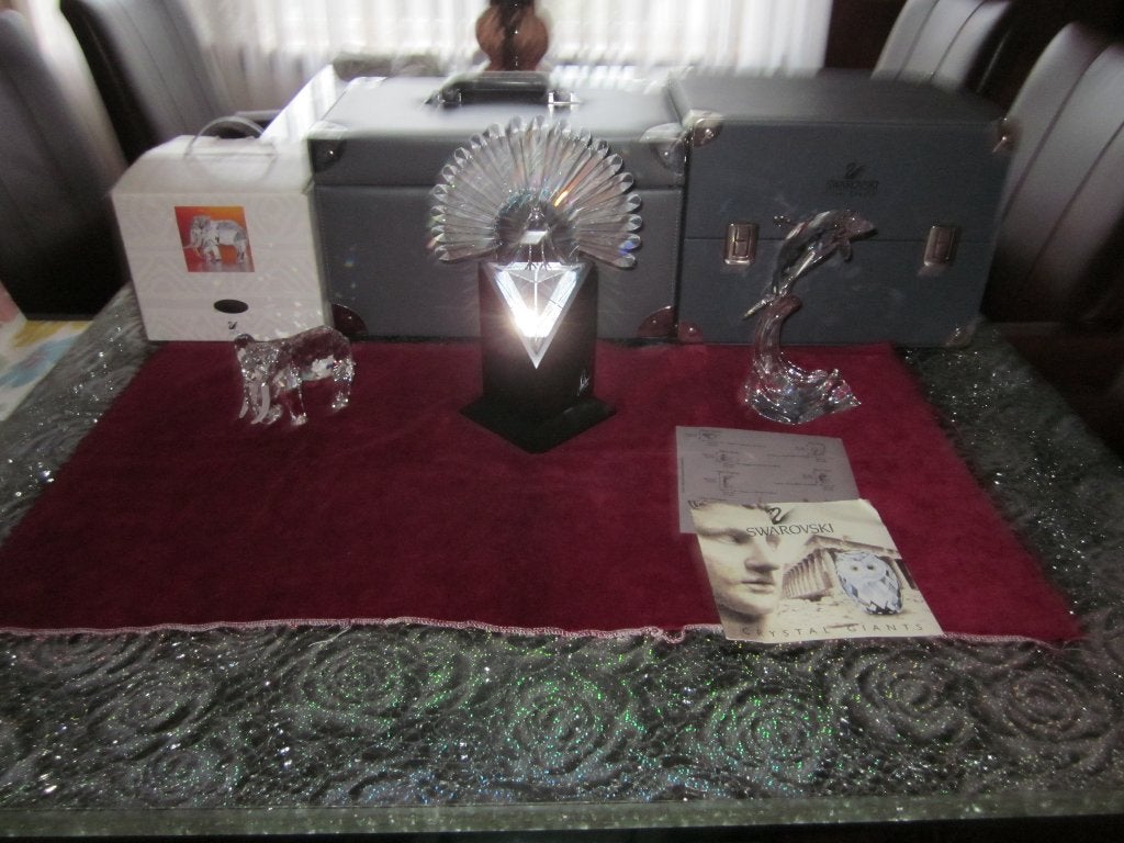 SWAROVSKI DE PAUW + DOLFIJN PRESTIGE + JAARSTUK OLIFANT, Verzamelen, Ophalen of Verzenden, Zo goed als nieuw, Figuurtje