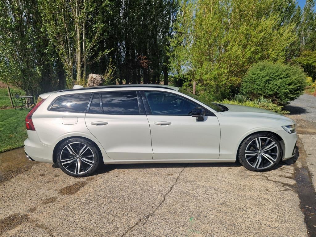 Volvo V60 R-design D3 Geartronic Diesel, Autos, Volvo, Cuir, Achat, Euro 6, Noir