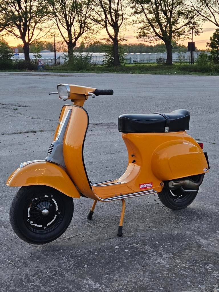 Vespa 50 special, Ophalen, Tweetakt, Klasse B (45 km/u), Zo goed als nieuw