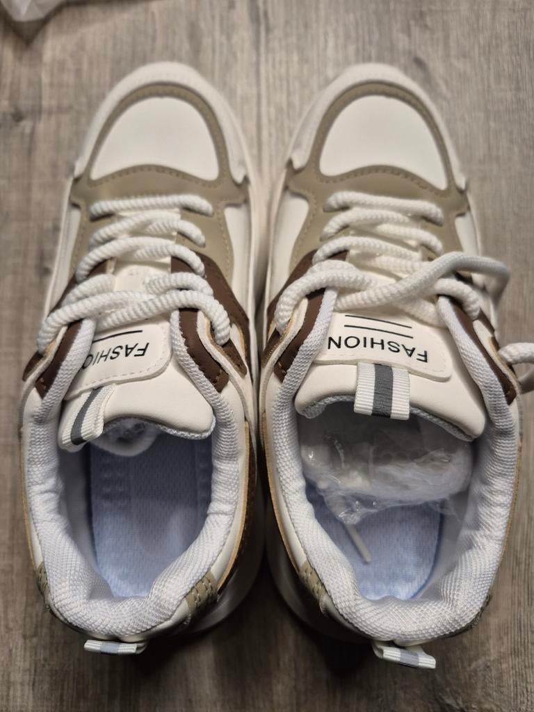 Loop of wandelschoenen, Ophalen, Wandelschoenen