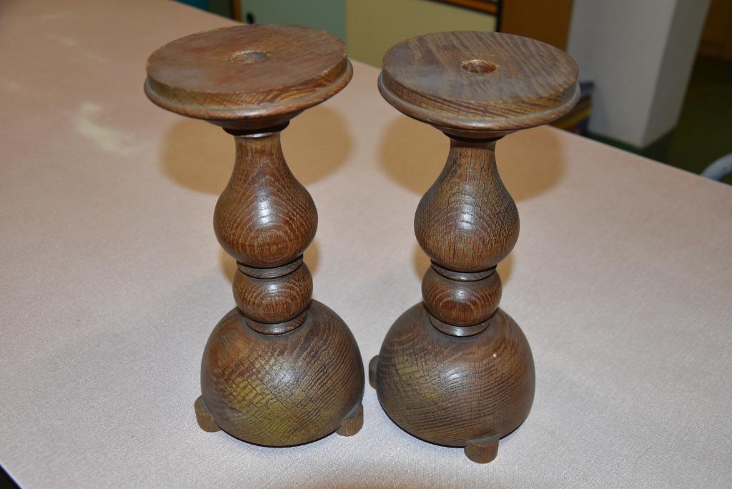 Twee houten kandelaars, Ophalen of Verzenden, Gebruikt, Hout, 25 tot 50 cm