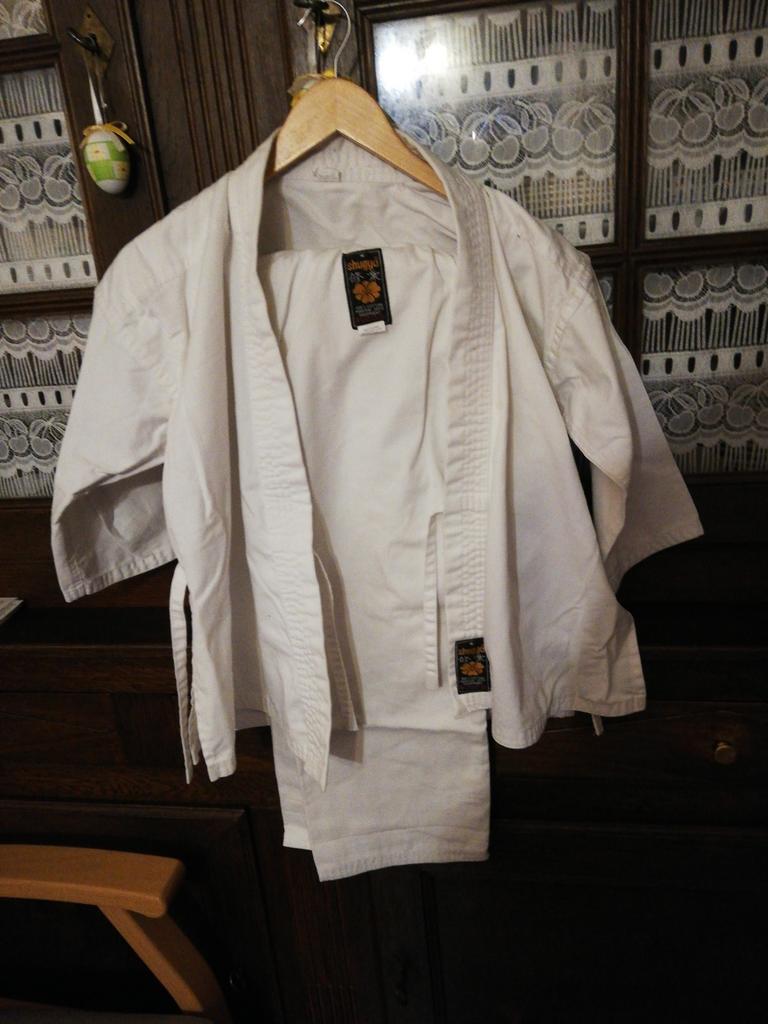 Tenue de jiu jitsu. Shugyo. Taille 7 ans., Enlèvement ou Envoi, Comme neuf, Jiu Jitsu