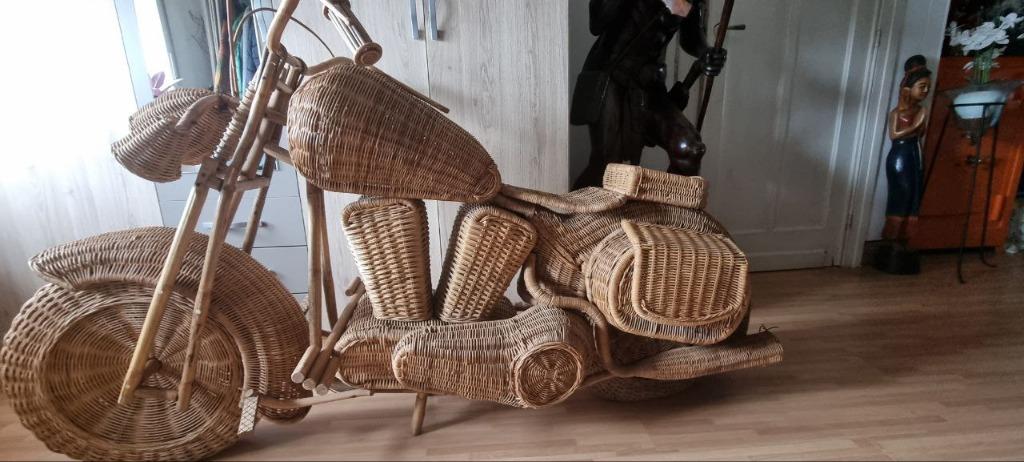 Grote Harley Davidson in rotan, Antiek en Kunst, Ophalen