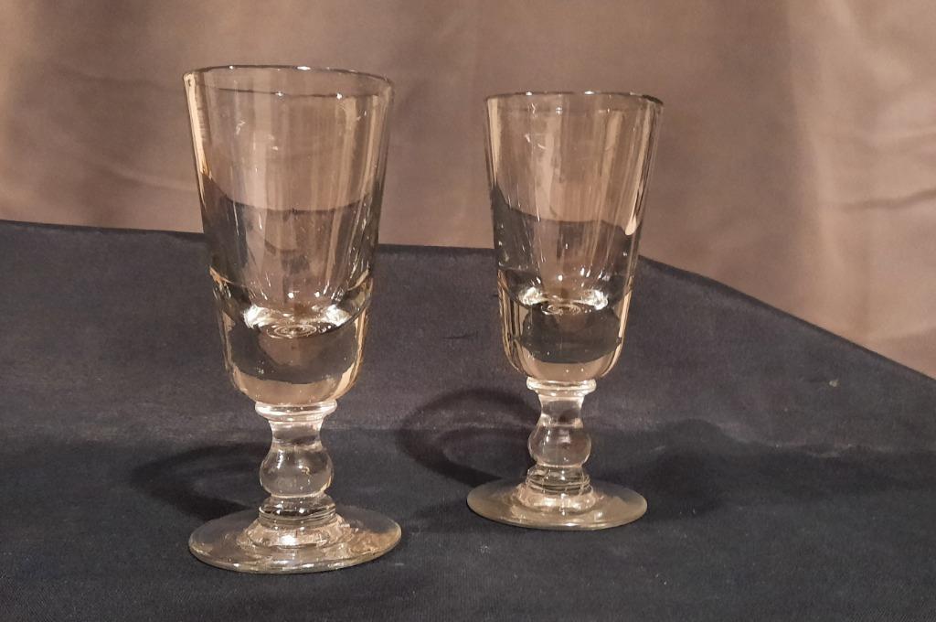 2 verres à absinthe en verre soufflé., Ophalen of Verzenden, Zo goed als nieuw